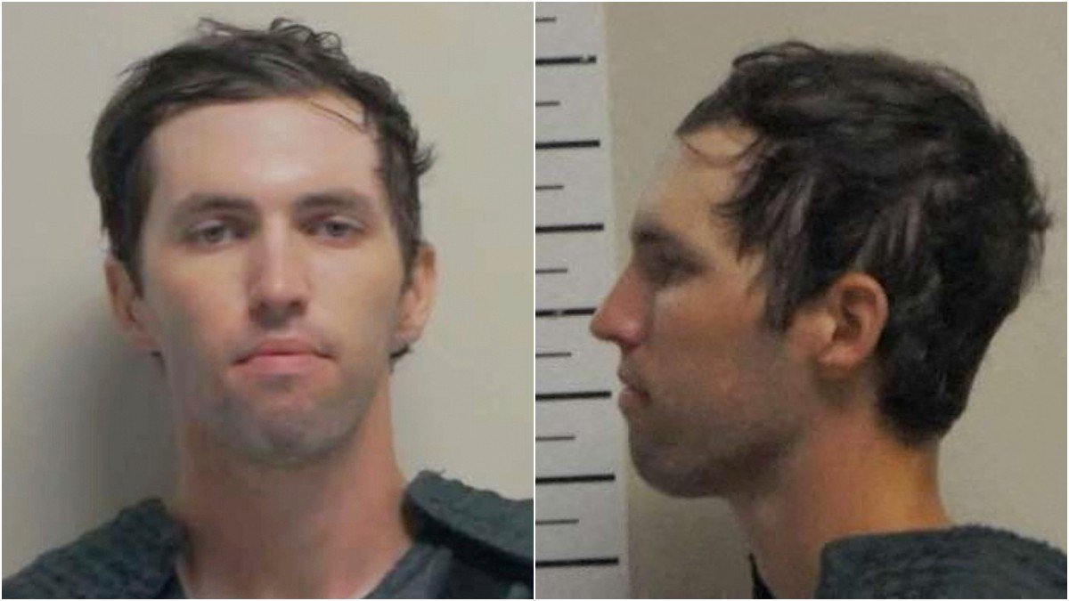 morte-de-charlie-kirk:-tyler-robinson-confessou-crime-no-discord,-diz-jornal