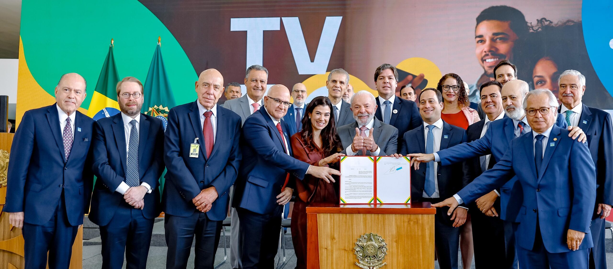 lula-assina-decreto-da-tv-3.0;-tecnologia-garante-recursos-interativos-e-melhor-qualidade-de-imagem-e-som-para-tv-aberta