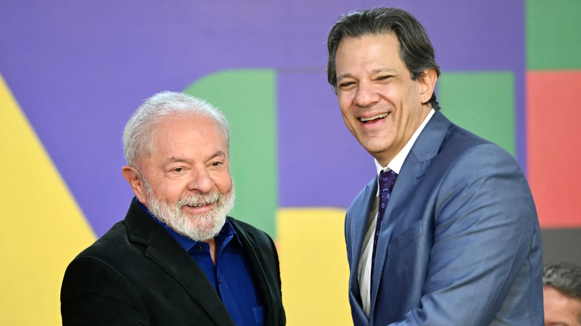 ipca-tem-1a-deflacao-em-um-ano-com-queda-na-conta-de-luz,-na-gasolina-e-em-alimentos