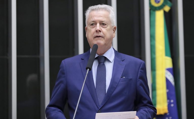 rollemberg-defende-uniao-entre-poderes-e-sociedade-para-incentivar-a-bioeconomia;-ouca