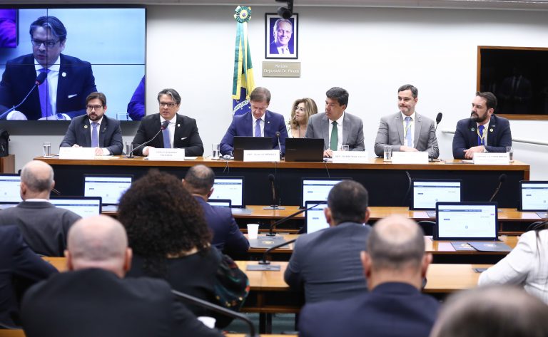 peritos-e-policiais-pedem-alteracoes-na-pec-da-seguranca-publica