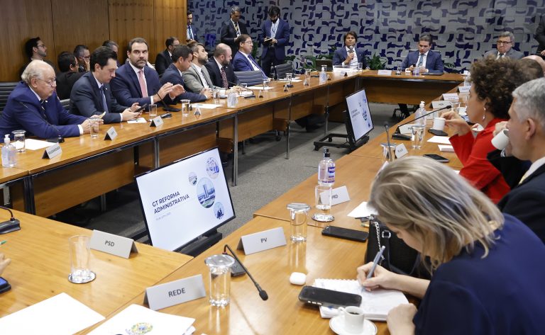 grupo-de-trabalho-da-camara-apresenta-proposta-de-reforma-administrativa