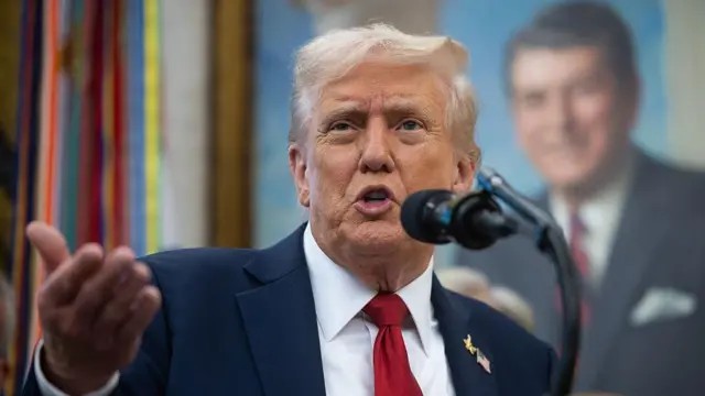 trump-declara-que-eua-estao-em-‘conflito-armado’-com-carteis-de-drogas:-pcc-e-cv-entrarao-na-mira?