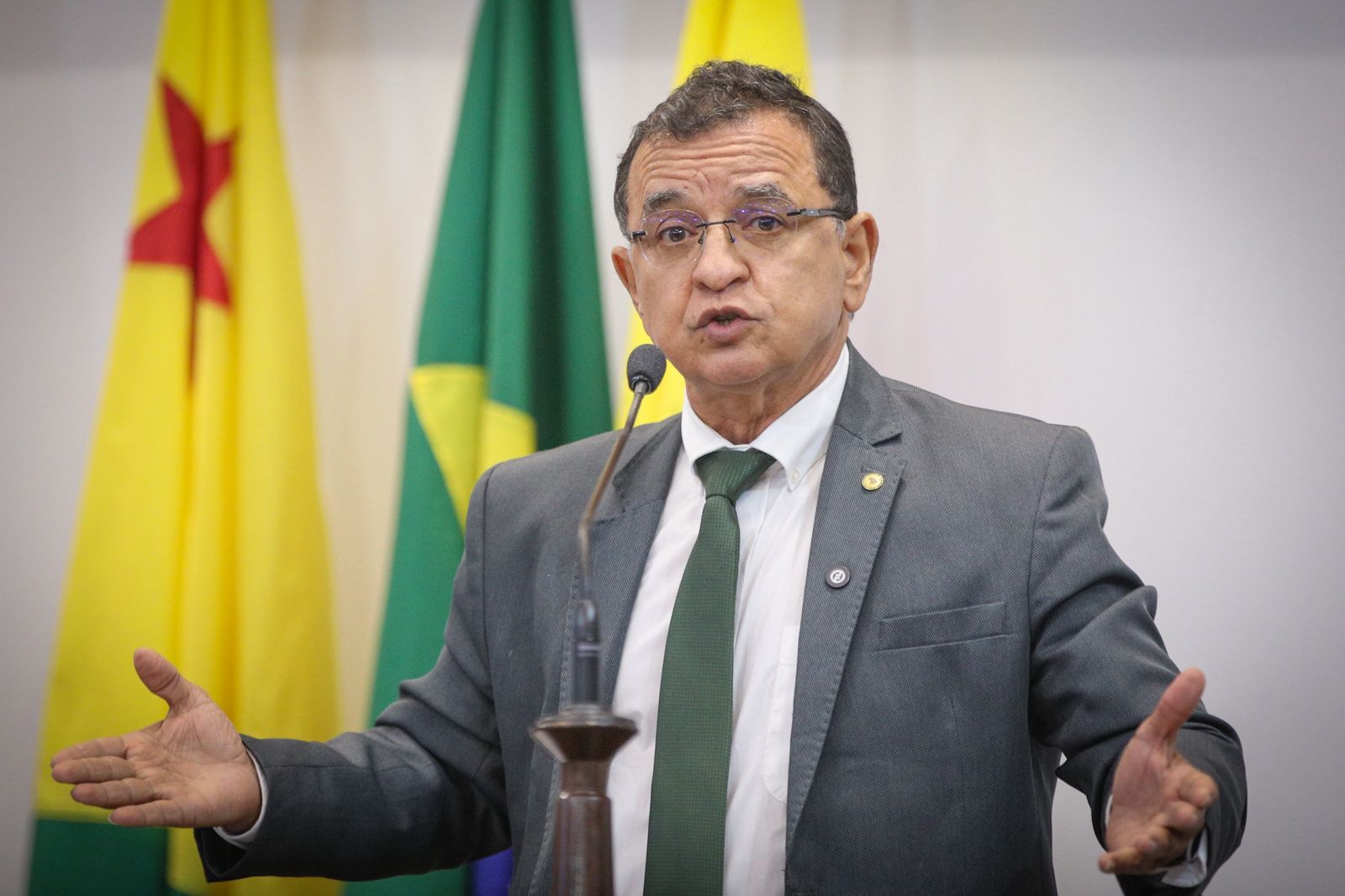 luiz-gonzaga-cobra-do-governo-federal-cumprimento-de-promessas-e-solucao-urgente-para-a-br-364