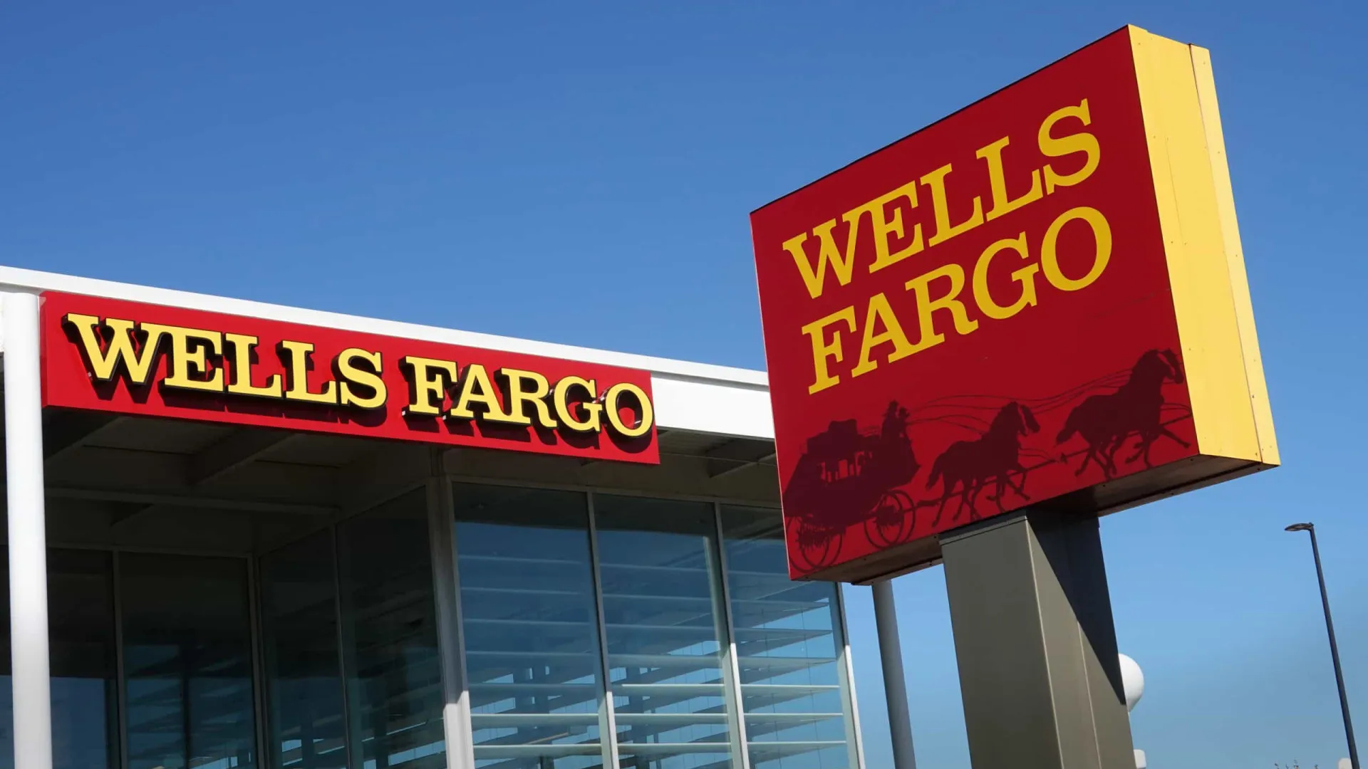 wells-fargo-supera-em-lucro-e-receita-no-terceiro-trimestre