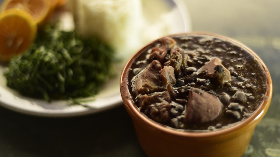 campeao-da-feijoada:-estado-produz-sozinho-quase-80%-do-feijao-preto-do-pais