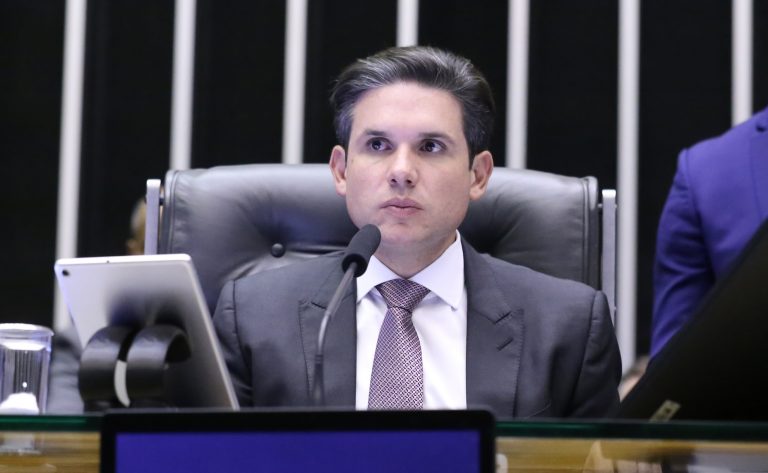 camara-assume-responsabilidade-de-aprovar-o-novo-plano-nacional-de-educacao,-diz-motta