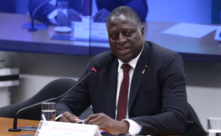 comissao-debate-denuncias-de-violacoes-de-direitos-humanos-no-programa-mais-medicos