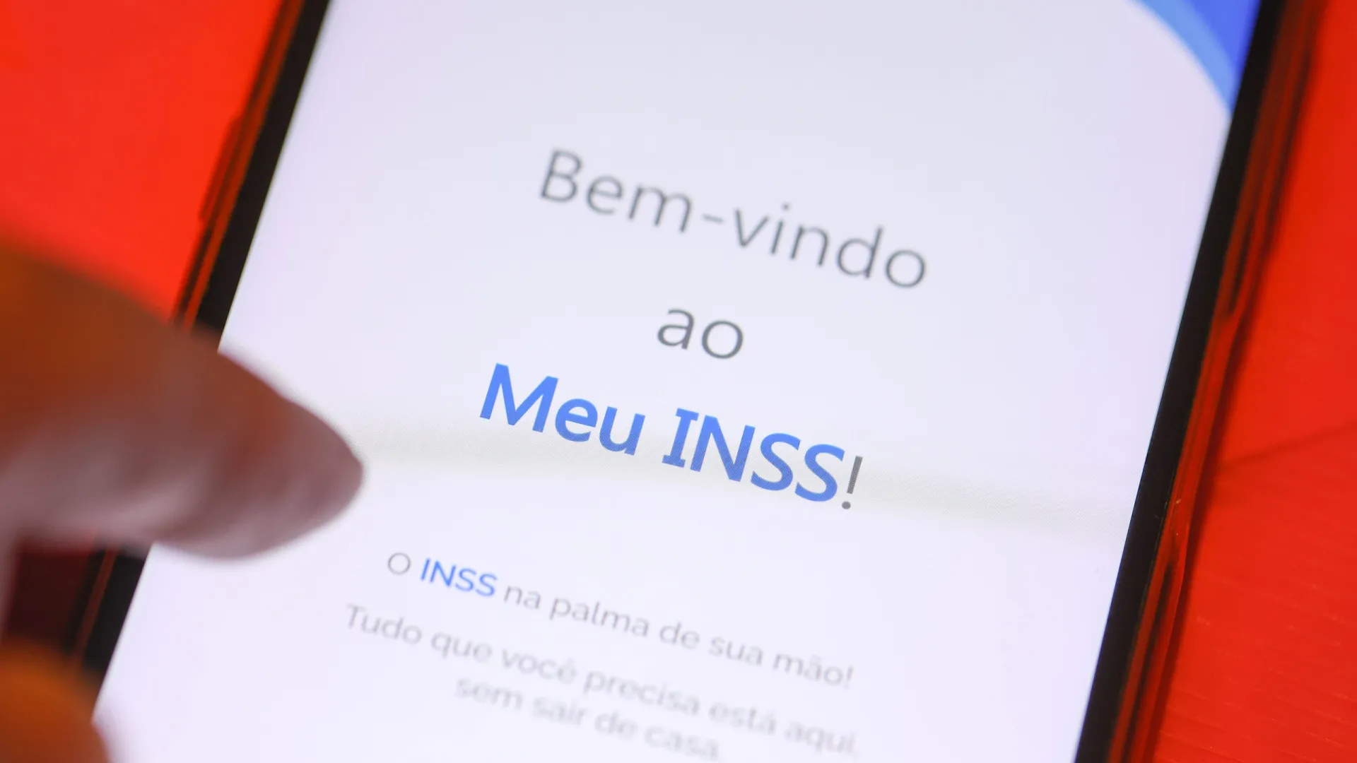 inss-suspende-credito-consignado-de-quatro-bancos;-veja-quais-sao-e-entenda-os-motivos
