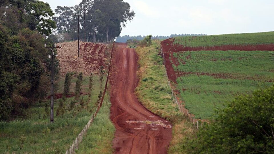 agro-perde-r$-6,4-bilhoes-por-ano-devido-a-ma-qualidade-das-estradas-rurais
