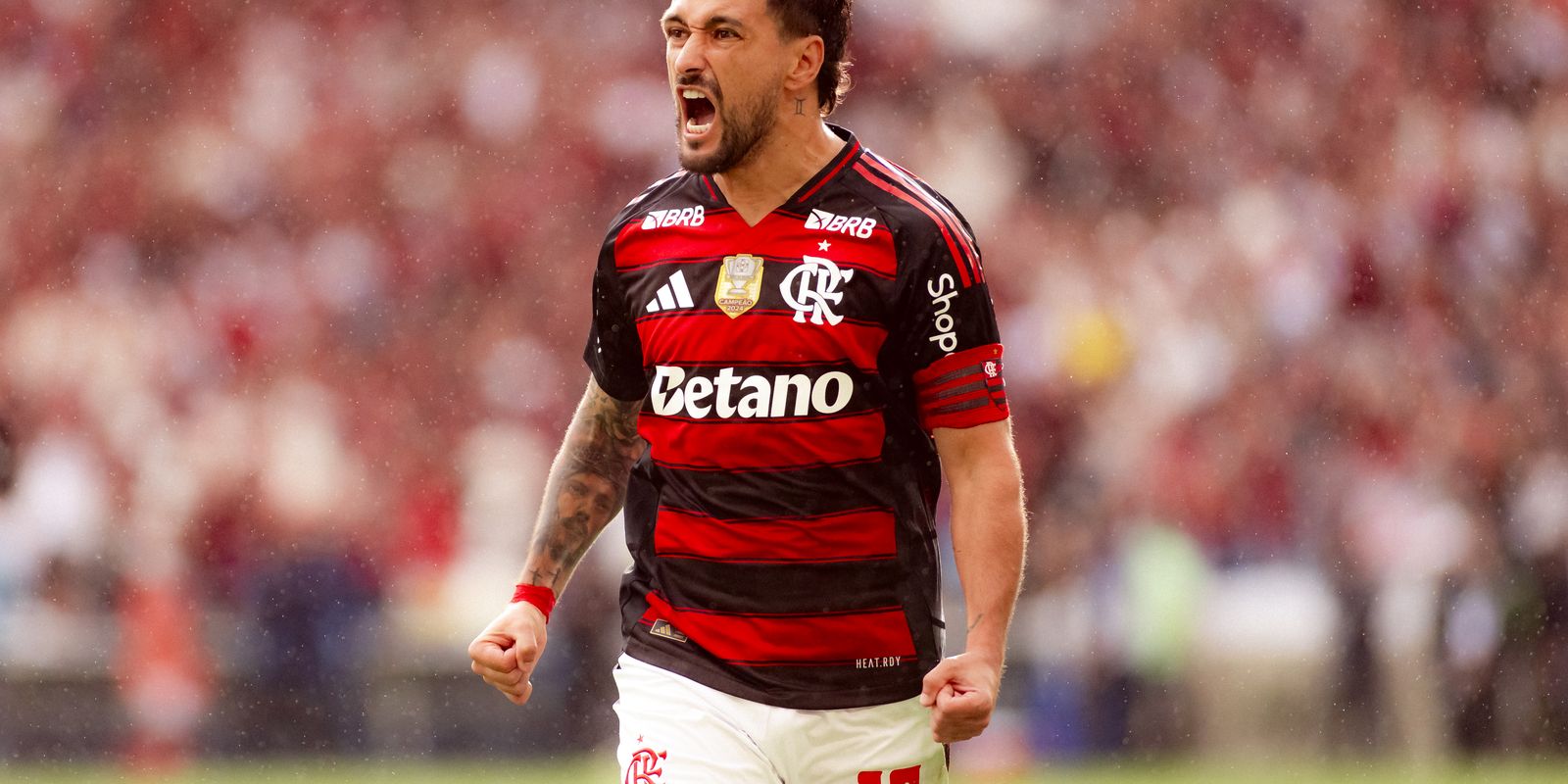 flamengo-vence-no-maracana-e-empata-em-numero-de-pontos-com-palmeiras