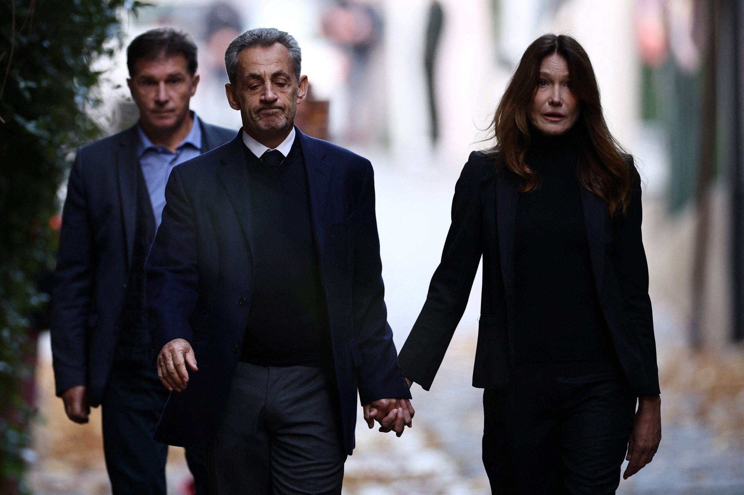 ex-presidente-frances-nicolas-sarkozy-chega-a-prisao-em-paris