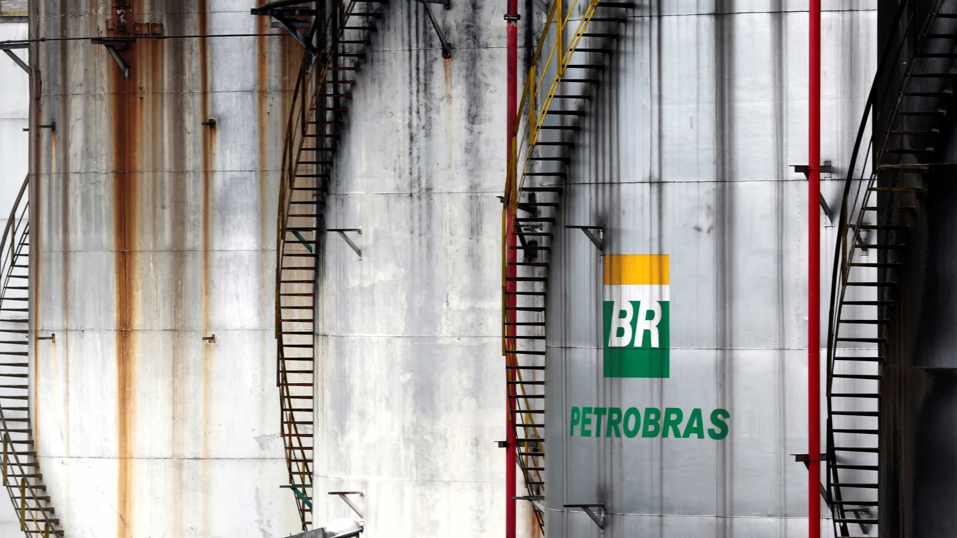 petrobras-aprova-plano-de-demissao-voluntaria-para-ate-1,1-mil-pessoas