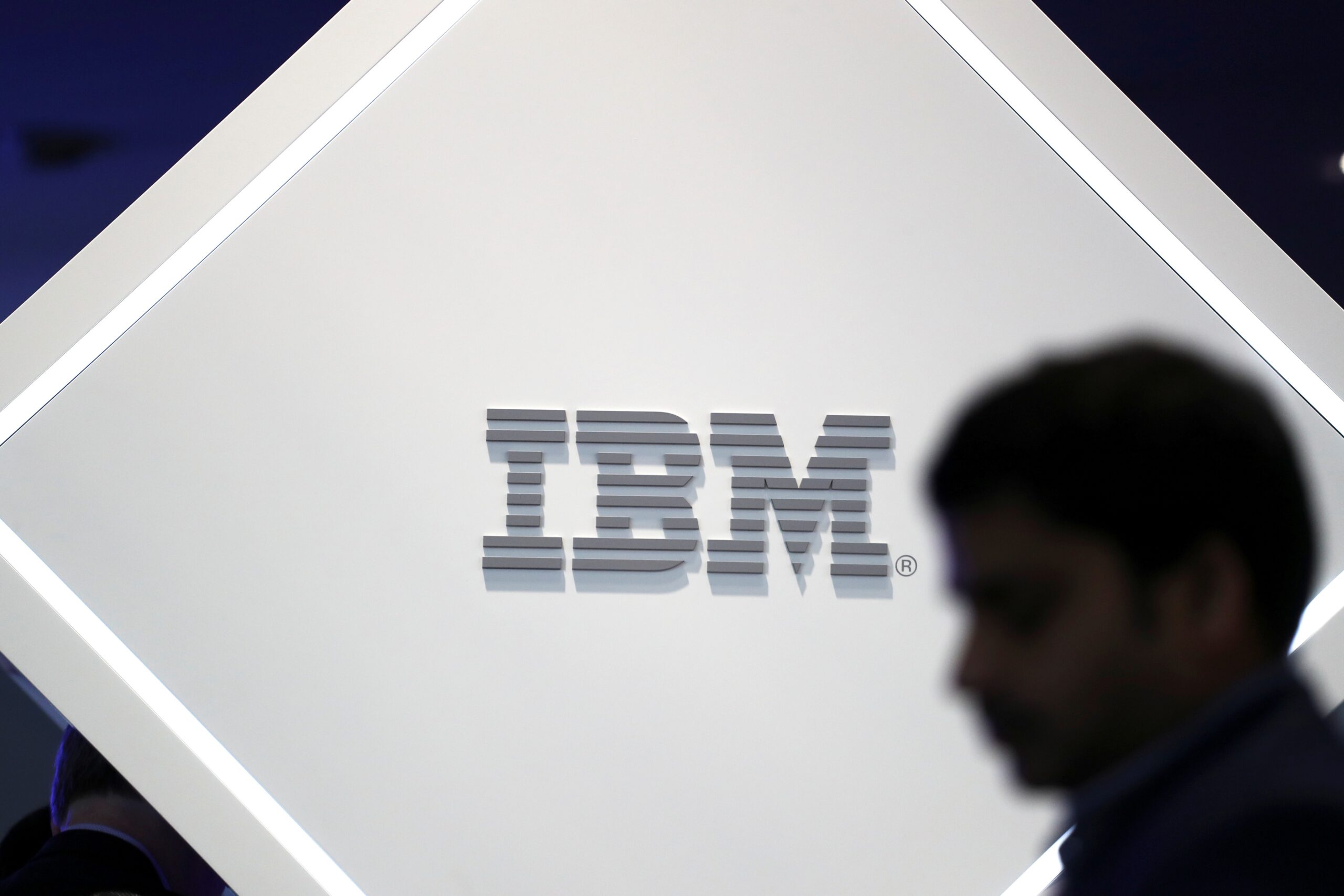 ibm-decide-encerrar-laboratorio-de-pesquisa-no-brasil