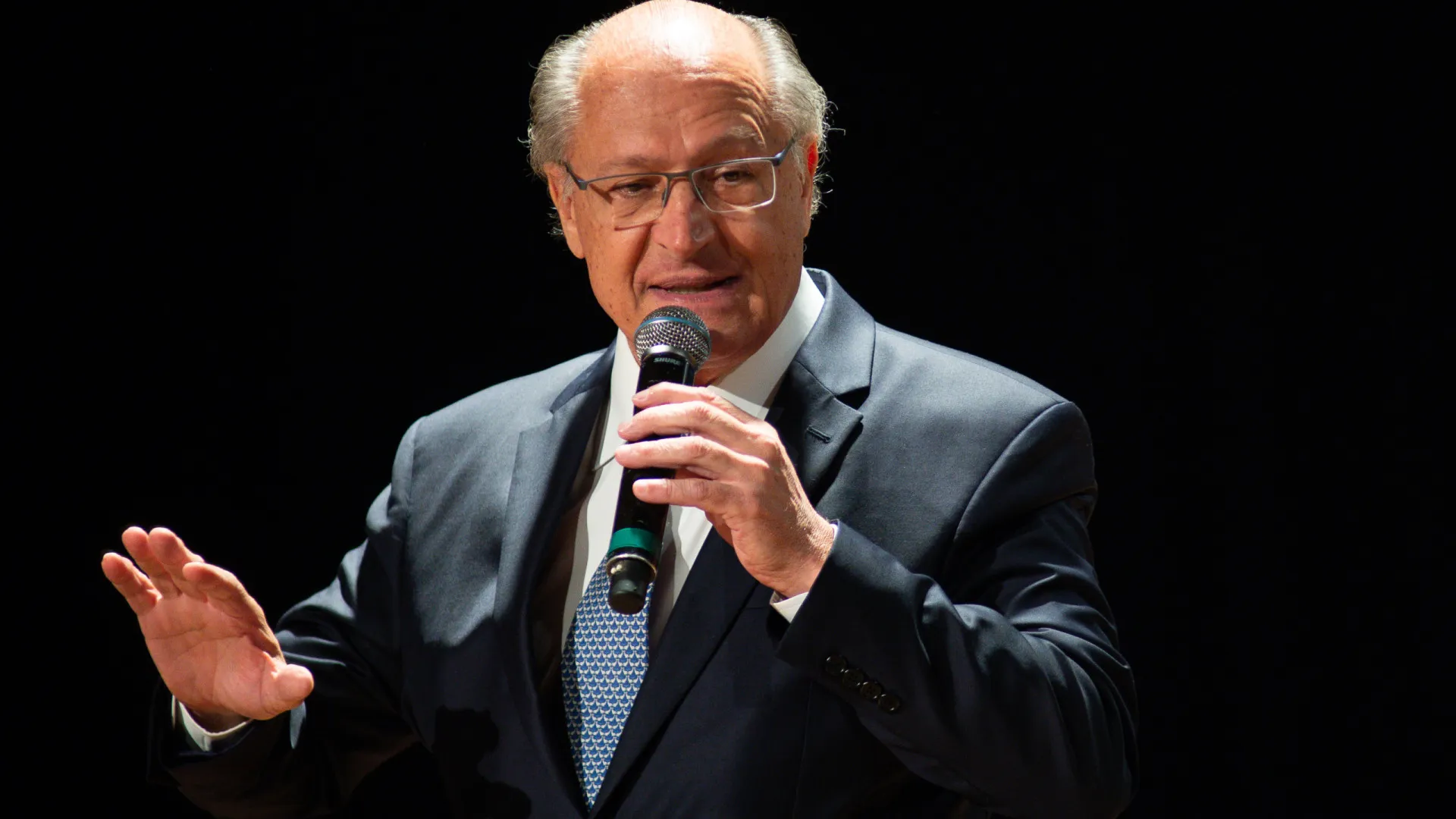 tarifaco-continua-a-afetar-22%-das-exportacoes,-diz-alckmin