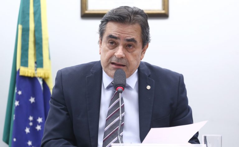 comissao-debate-crise-do-setor-leiteiro-e-pratica-de-concorrencia-desleal