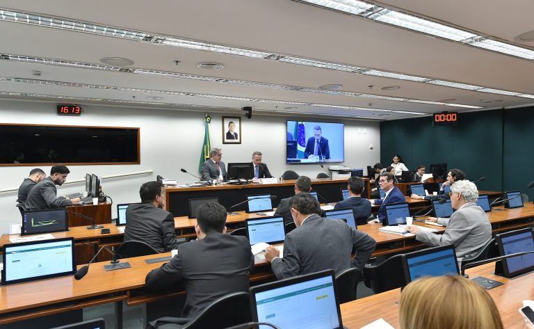 conselho-de-etica-reune-se-nesta-tarde-para-analisar-representacoes-contra-quatro-parlamentares