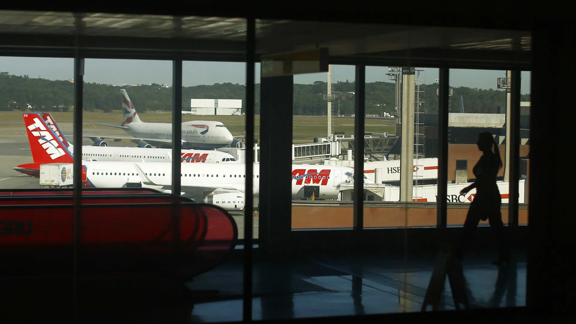 governo-concede-13-aeroportos-de-pequeno-porte-em-leilao-nacional