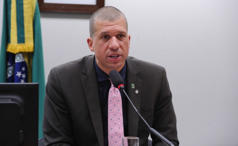 comissao-do-esporte-debate-preparacao-do-brasil-para-os-jogos-olimpicos-de-inverno-de-2026