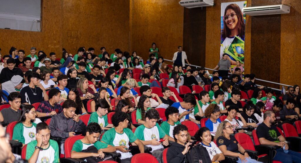 governo-promove-projeto-tecnosfera-para-aproximar-estudantes-do-futuro-profissional