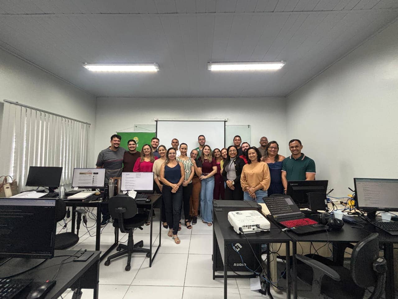 administracao-capacita-profissionais-da-saude-sobre-prompts-em-ia-voltada-a-epidemiologia