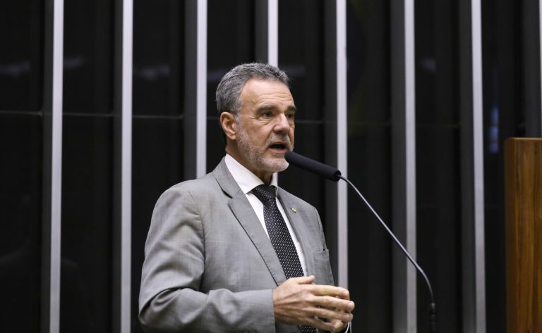 comissao-debate-dificuldades-de-estudantes-com-o-fies