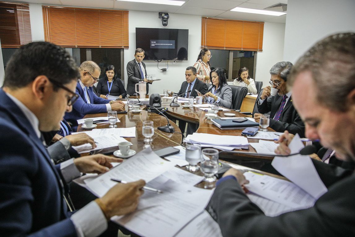 parlamento-aprova-correcao-tecnica-em-lei-que-trata-de-credito-com-o-bndes