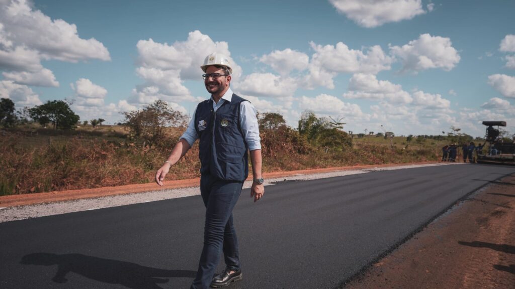 deracre-garante-r$-6,3-milhoes-para-manutencao-de-rodovias-do-acre-em-2026