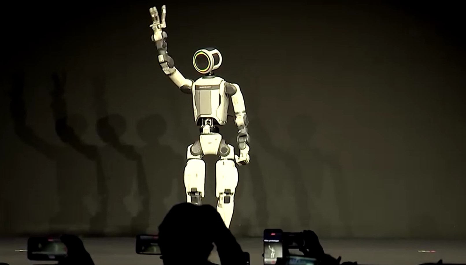 hyundai-planeja-implantar-robos-humanoides-em-fabrica-dos-eua-em-2028