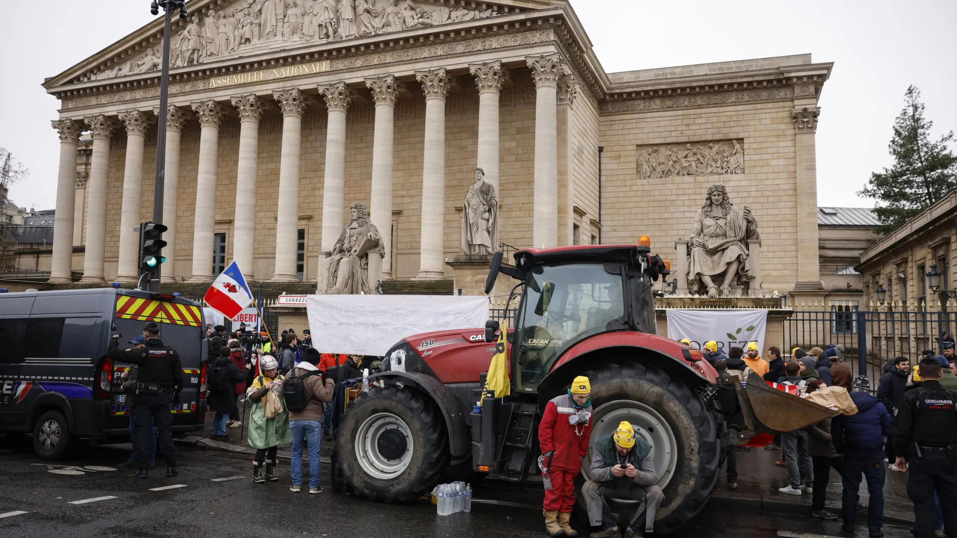 produtores-bloqueiam-estradas-na-franca-contra-acordo-ue-mercosul