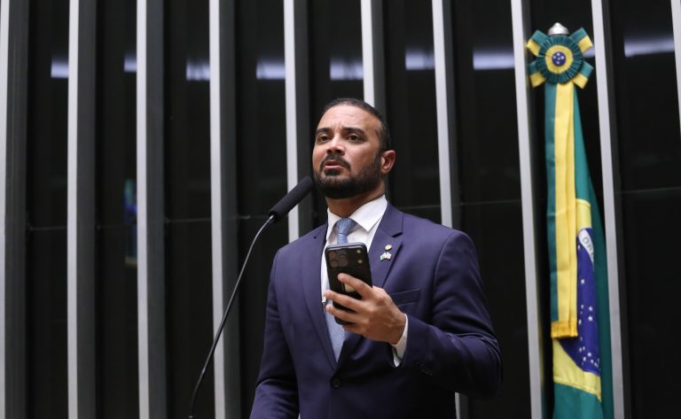 comissao-aprova-proposta-que-veda-a-separacao-de-presos-por-faccao-criminosa