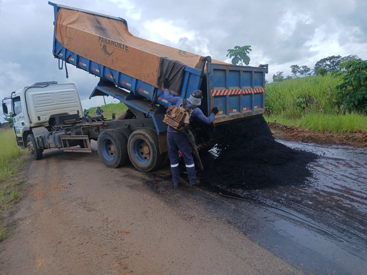deracre-mantem-frentes-de-trabalho-ativas-nas-rodovias-estaduais