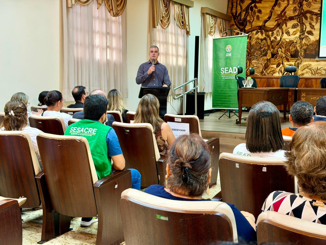 administracao-do-acre-lanca-manual-sobre-a-politica-de-capacitacao-de-pessoas