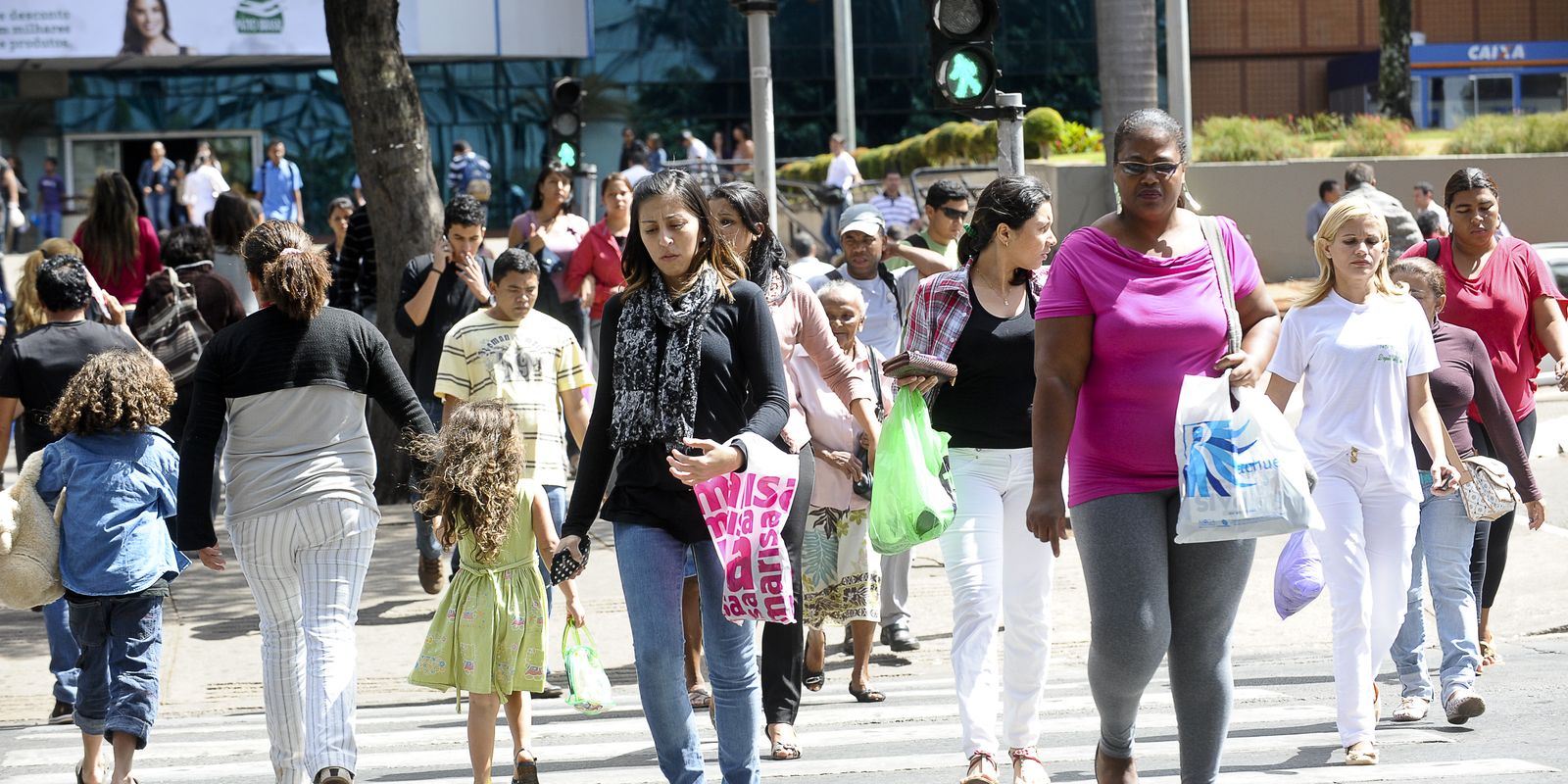 desemprego-cai-para-5,1%-em-dezembro,-o-menor-ja-registrado