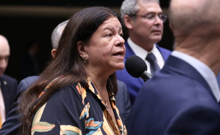 projeto-assegura-a-trabalhador-15-dias-remunerados-para-cuidar-de-familiar-doente