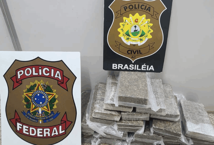  Polícia Civil apreende mais de 20 kg de drogas e prende dois homens em Brasiléia