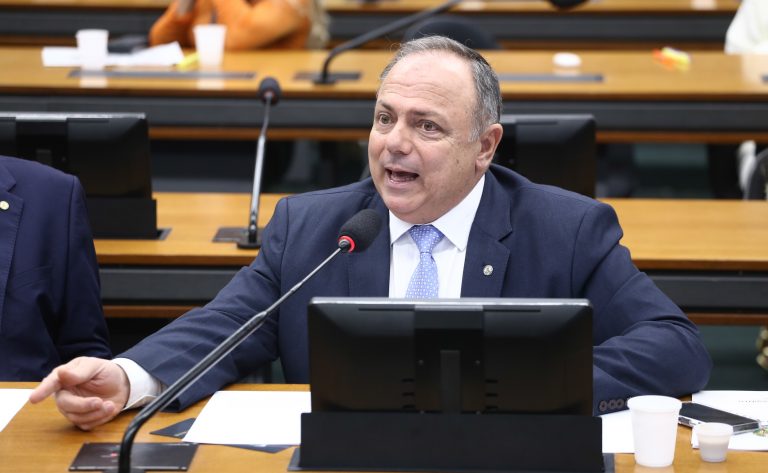 comissao-aprova-novas-regras-para-blindagem-de-tetos-solares-e-preve-protecao-parcial