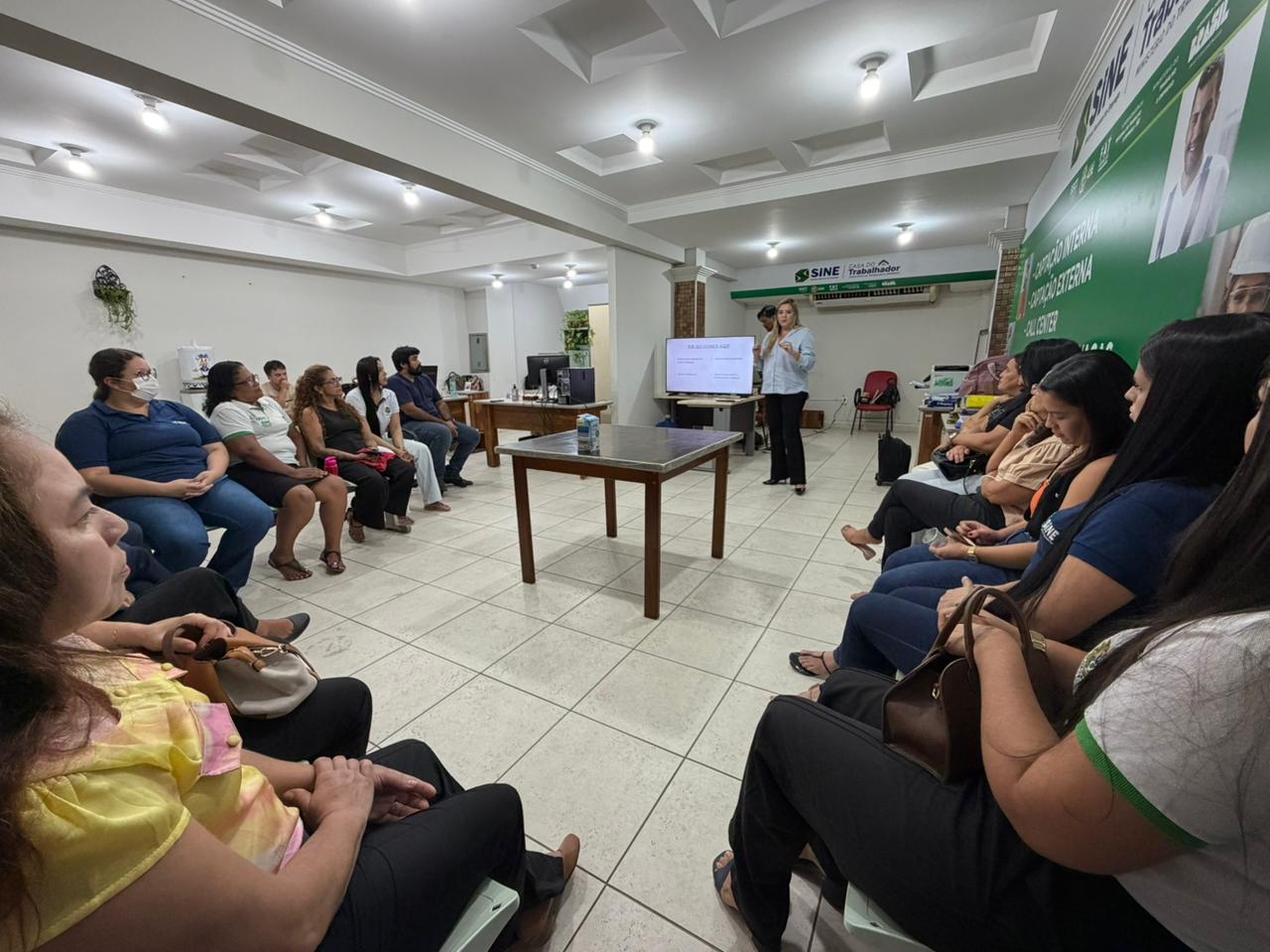estado-capacita-servidores-do-sine-para-aprimorar-atendimento-humanizado-a-populacao