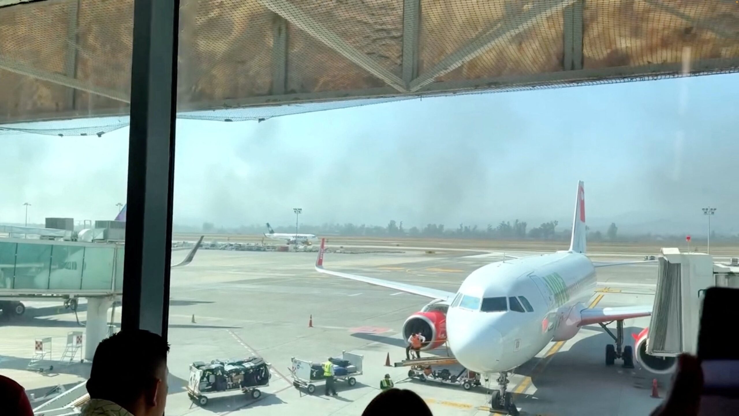 e-#fake-foto-de-aviao-em-chamas-em-aeroporto-de-guadalajara,-no-mexico,-apos-morte-do-traficante-el-mencho;-imagem-foi-manipulada