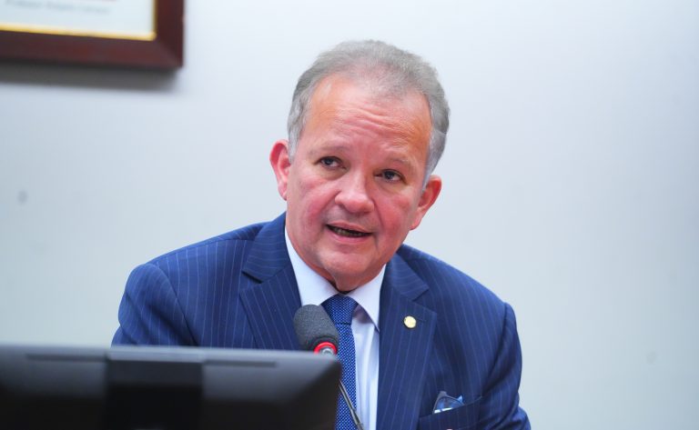 comissao-aprova-regras-para-atendimento-de-pessoas-com-deficiencia-em-concursos-publicos