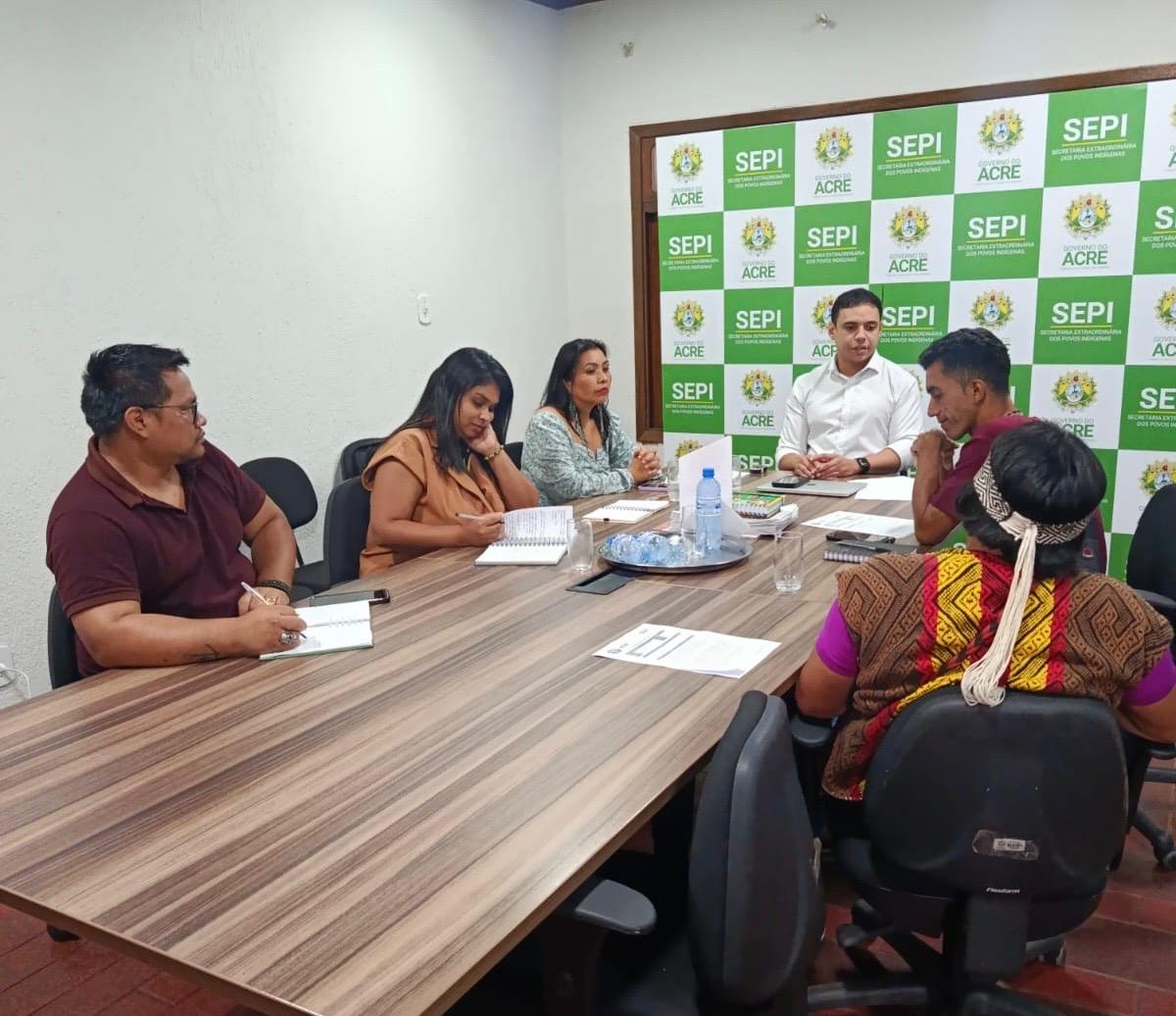 estado-e-associacao-de-agentes-agroflorestais-indigenas-alinham-projetos-em-andamento
