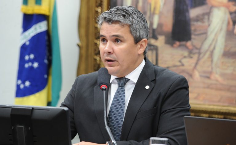 comissao-aprova-projeto-que-determina-impressao-legivel-de-data-de-validade-em-remedios