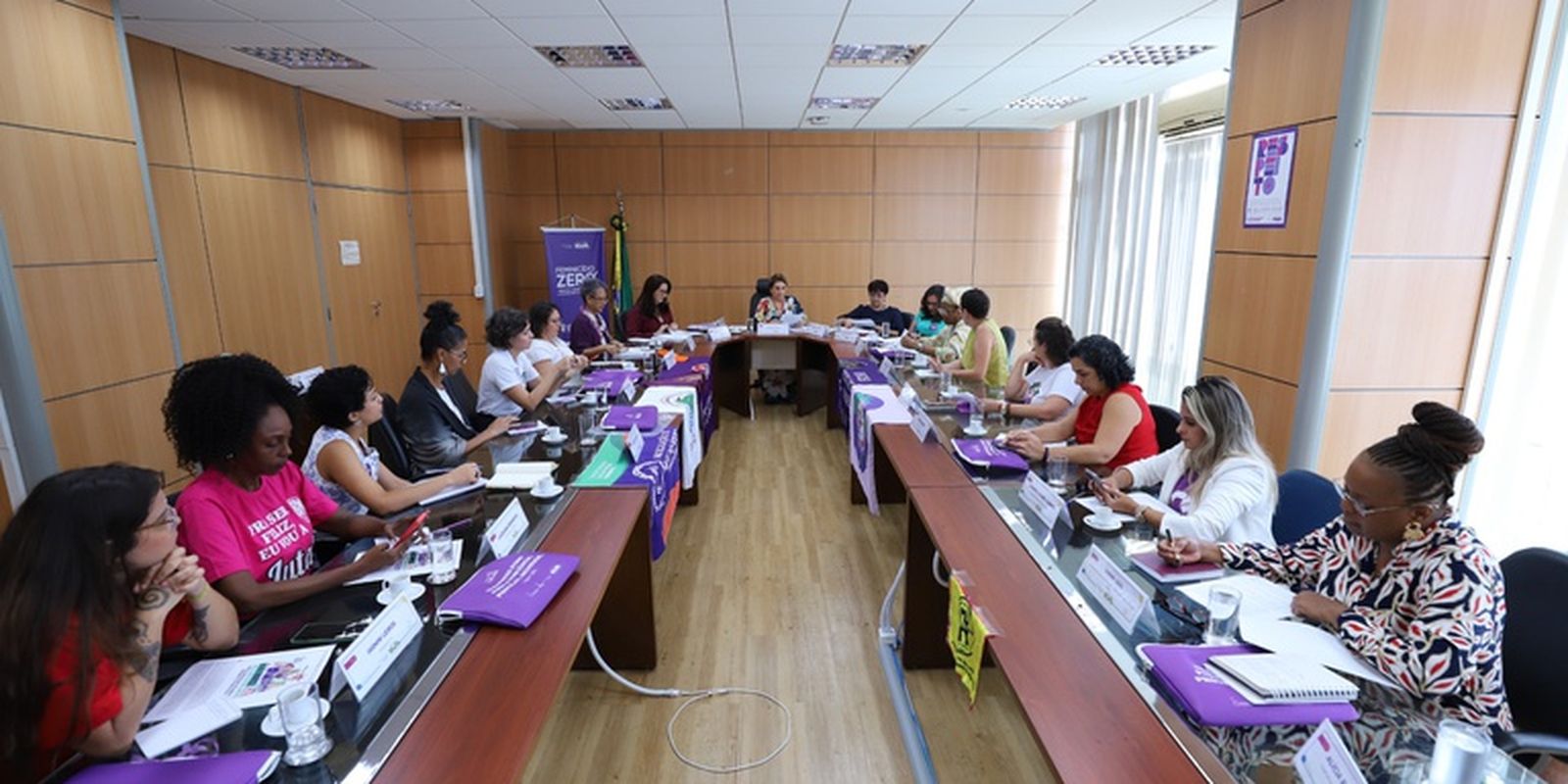 fim-da-escala-6×1:-proposta-pode-aliviar-dupla-jornada-das-mulheres