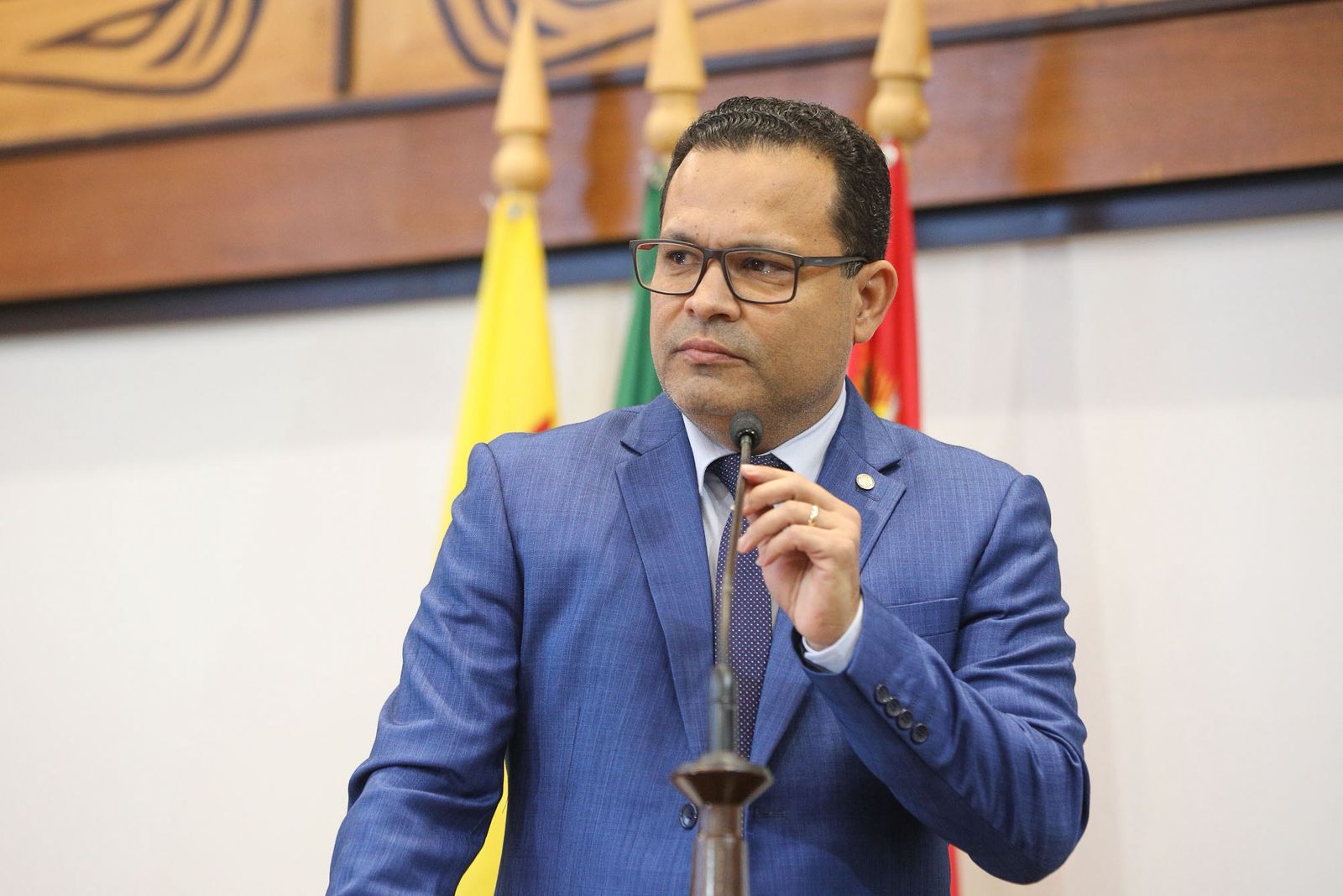 na-aleac,-tadeu-hassem-deixa-base-de-gladson-e-anuncia-apoio-a-alan-rick-no-acre