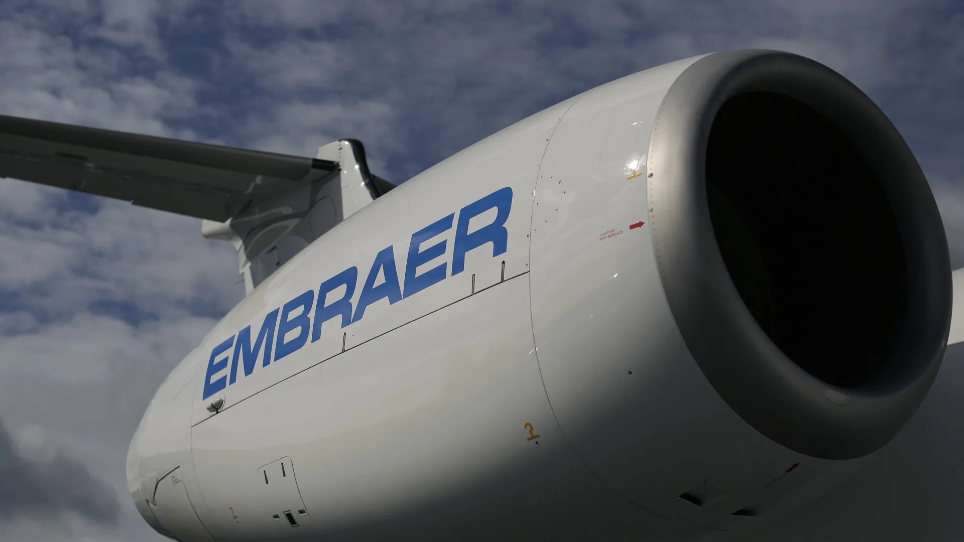 embraer:-finnair-assina-acordo-para-compra-de-ate-46-aeronaves-e195-e2