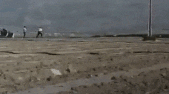 video:-iranianos-atiram-contra-helicopteros-militares-dos-eua-durante-busca-a-piloto-desaparecido