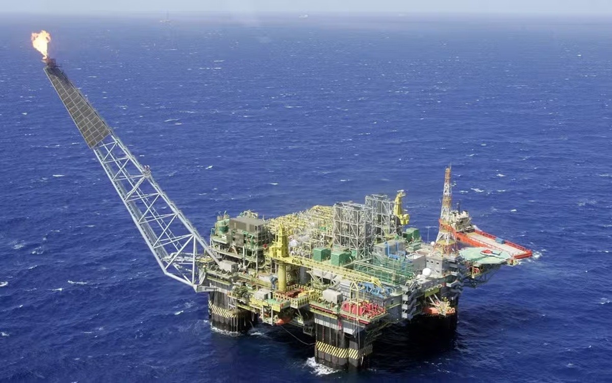 petroleo-sobe-apos-ira-e-eua-rejeitarem-proposta-de-cessar-fogo