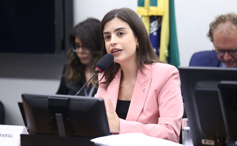 projeto-equipara-antissemitismo-a-crime-de-racismo