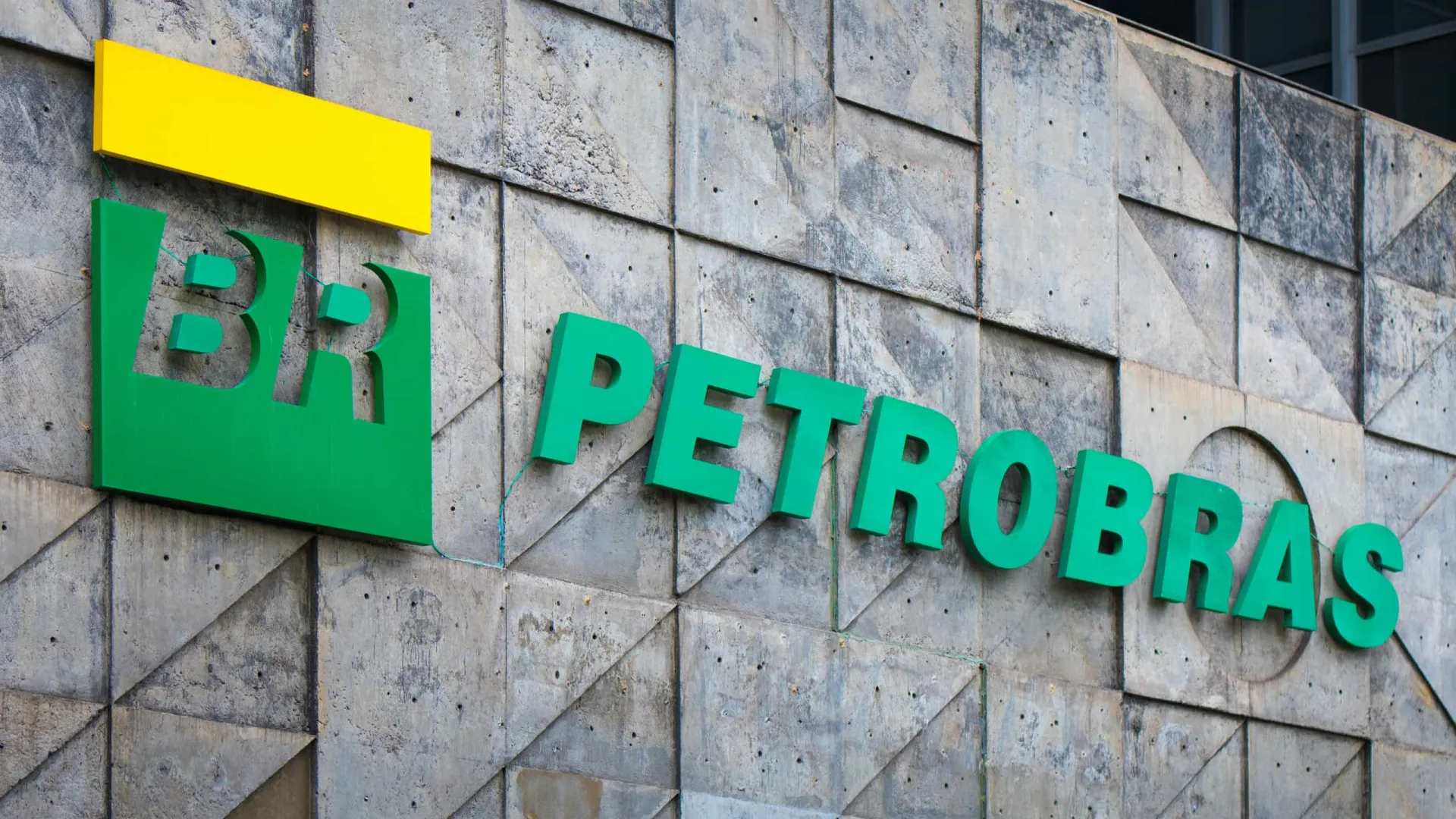 petrobras-vai-devolver-a-clientes-receita-extra-de-leilao-de-gas-criticado-por-lula