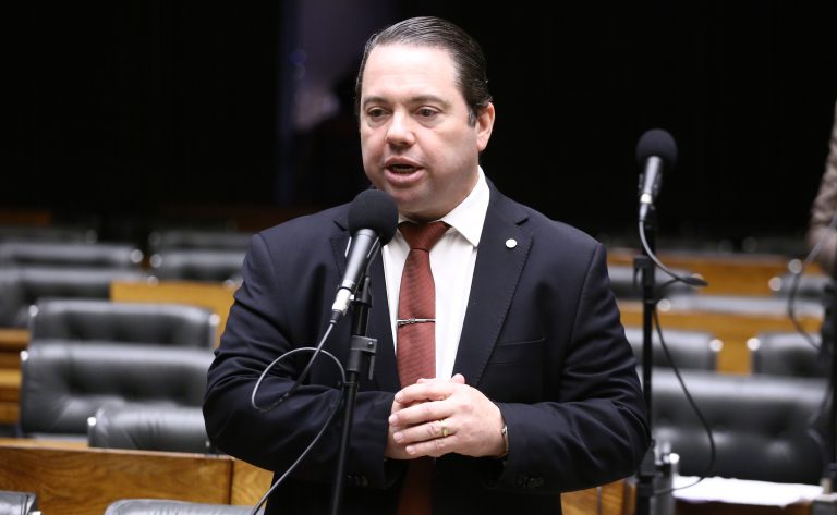 comissao-aprova-projeto-que-agiliza-pensao-por-morte-de-policiais-mortos-em-servico